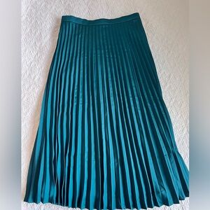 NWT emerald green midi skirt